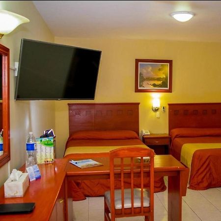 Hotel Nv Zapopan Kültér fotó